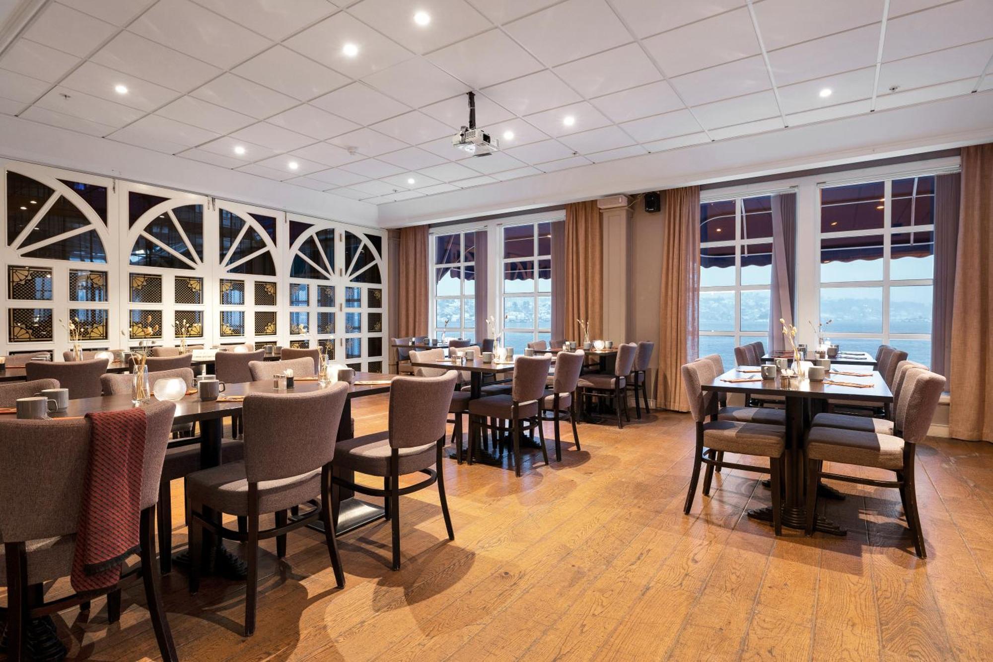 Clarion Hotel Tyholmen Arendal Extérieur photo